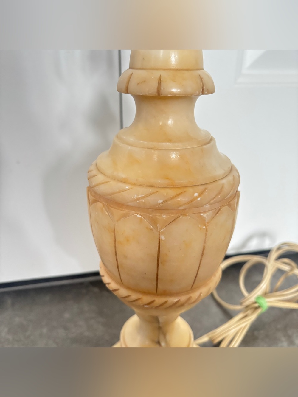 Vintage Italian Alabaster Marble Table Lamp *NO LAMPSHADE* - Picture 3 of 16